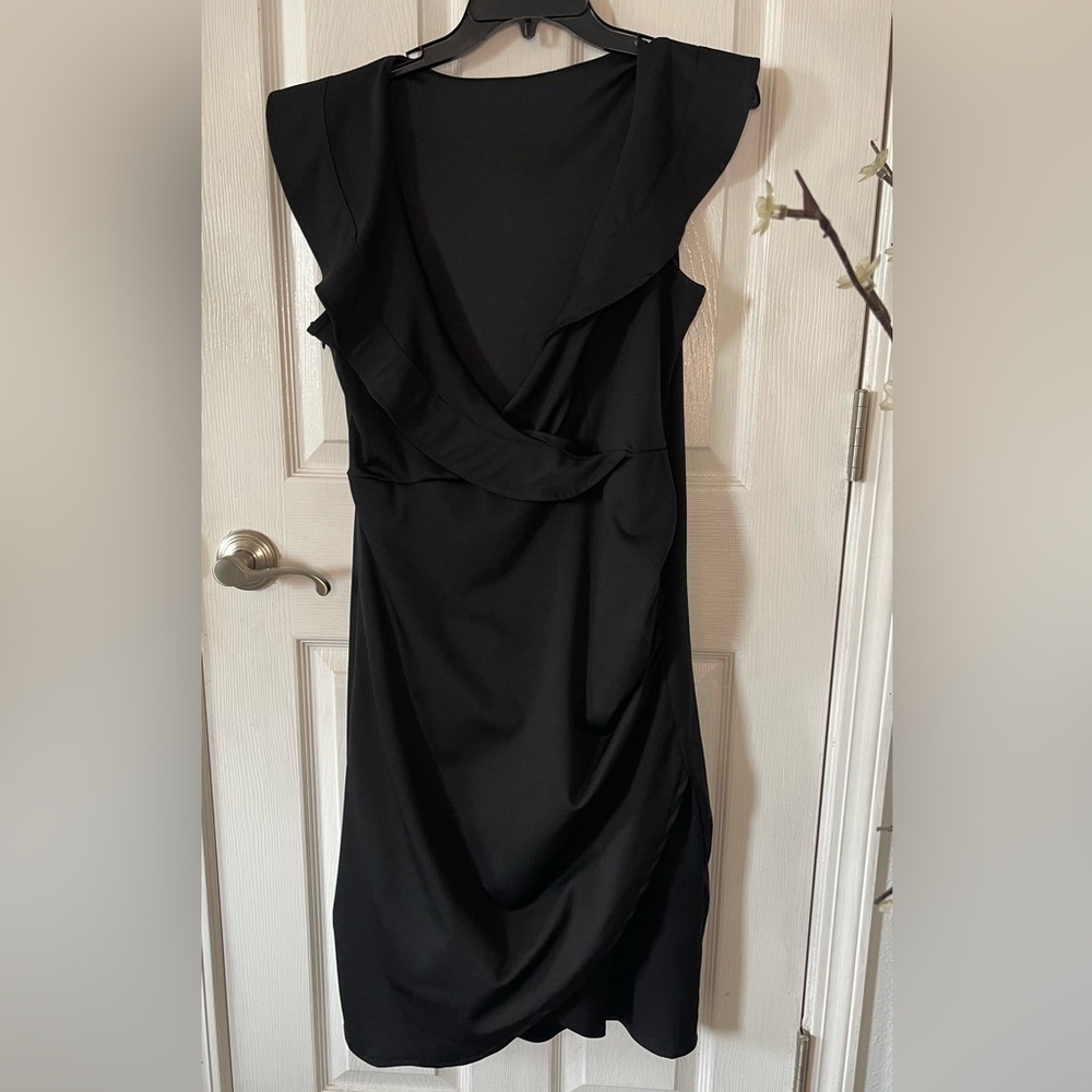 Lovely Black Dress with Deep V Neckline and ruffle around Collar, Sexy Chic! - Picture 3 of 10